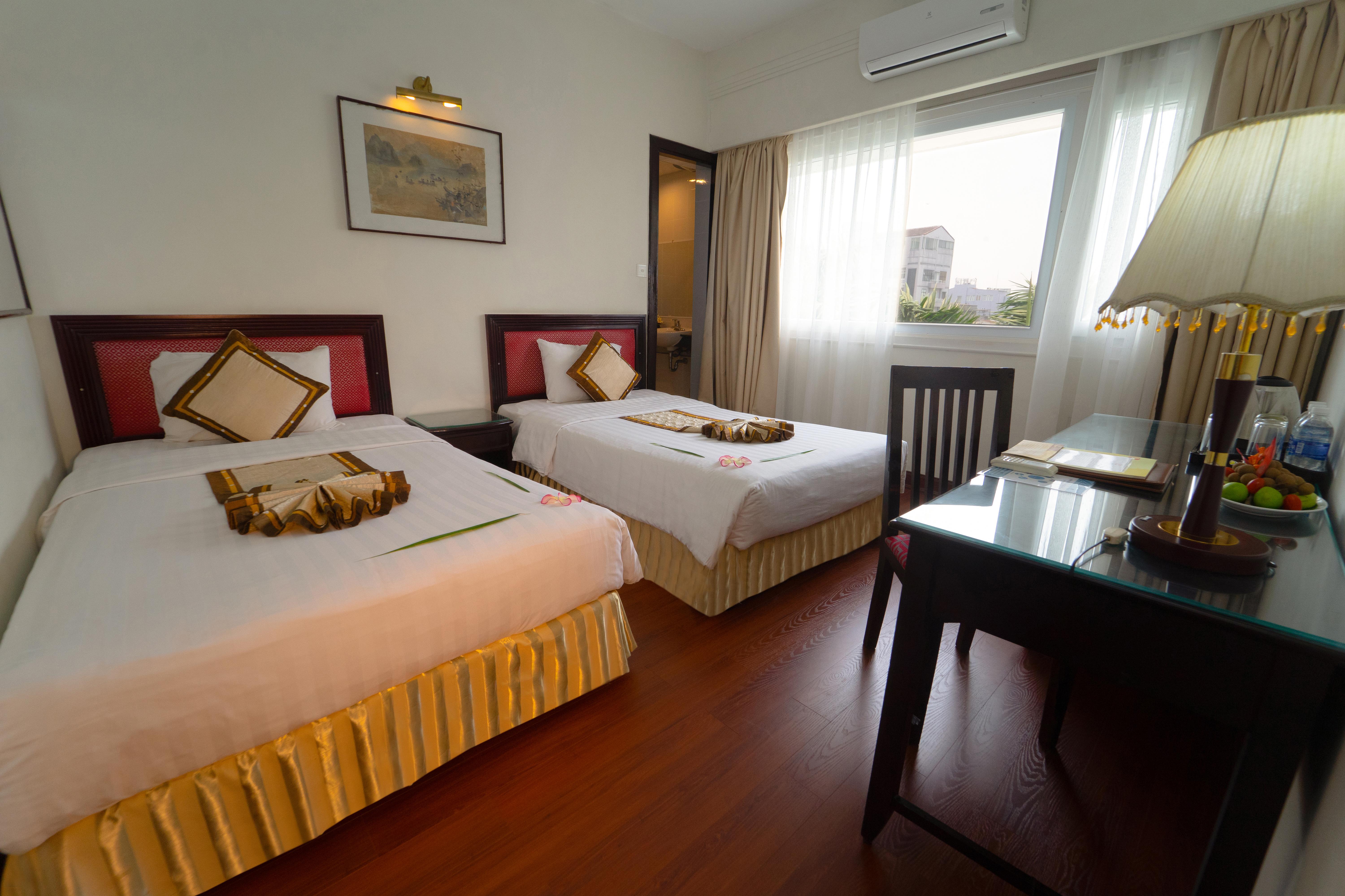 Century Riverside Hotel Hué Eksteriør billede