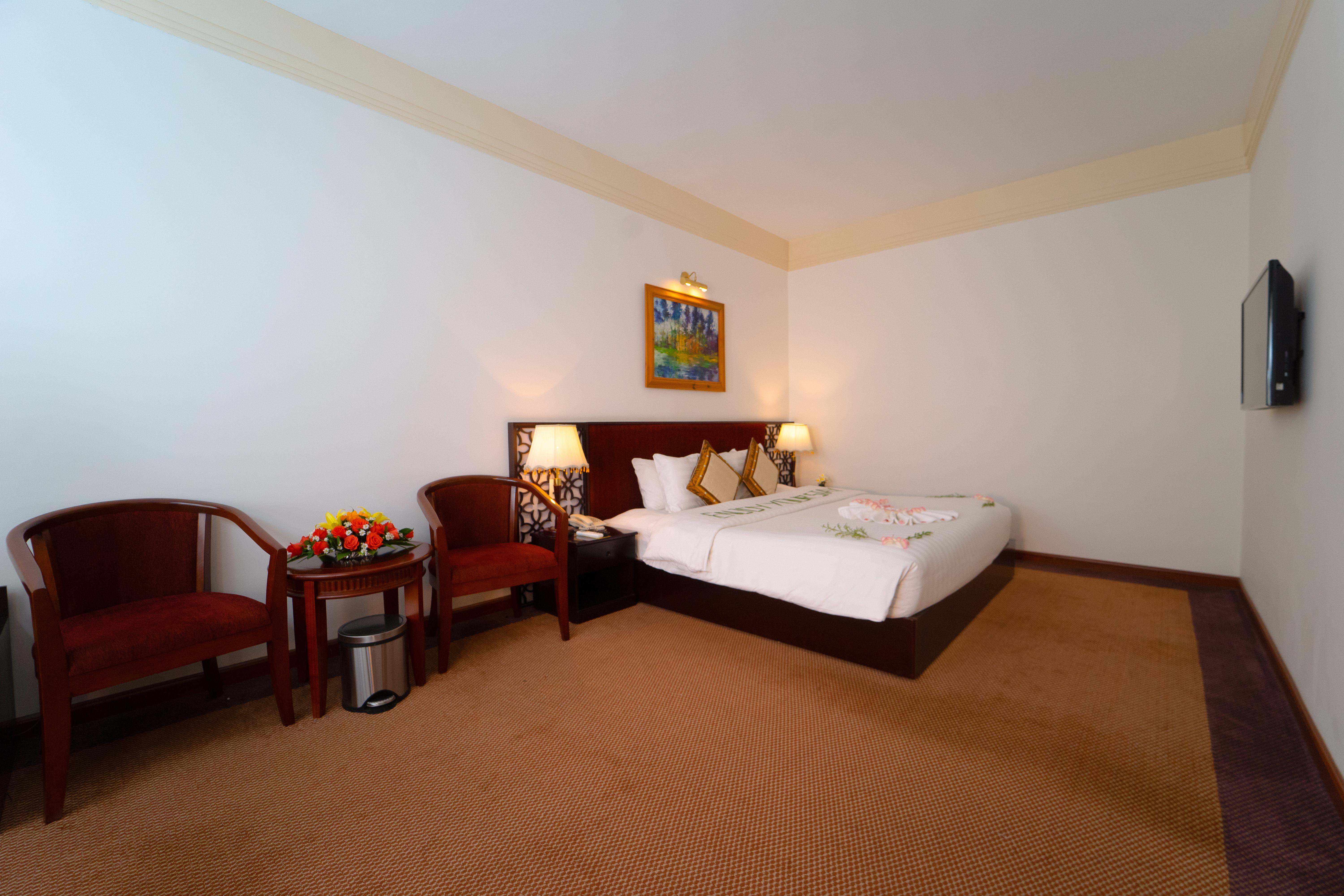 Century Riverside Hotel Hué Eksteriør billede