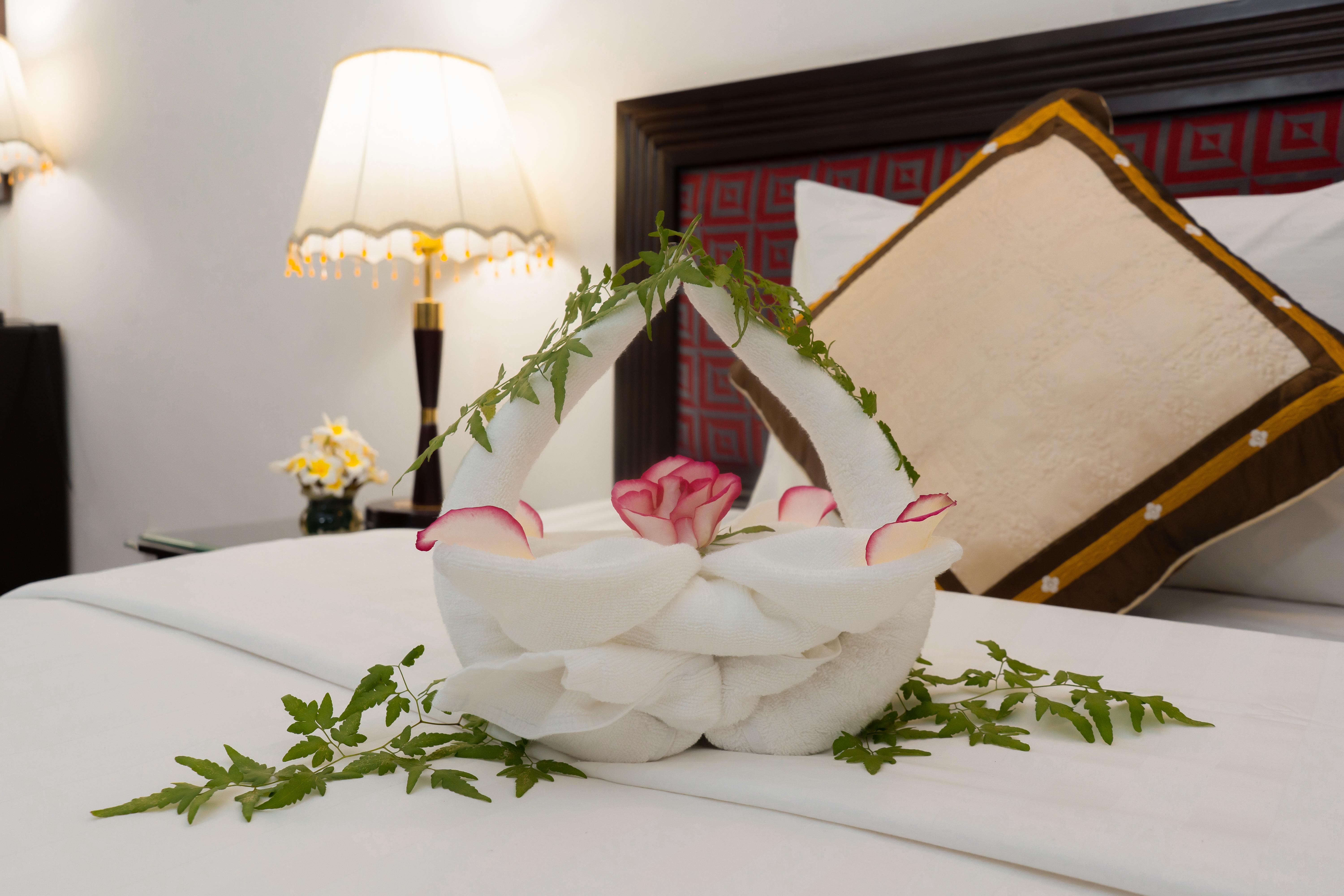 Century Riverside Hotel Hué Eksteriør billede