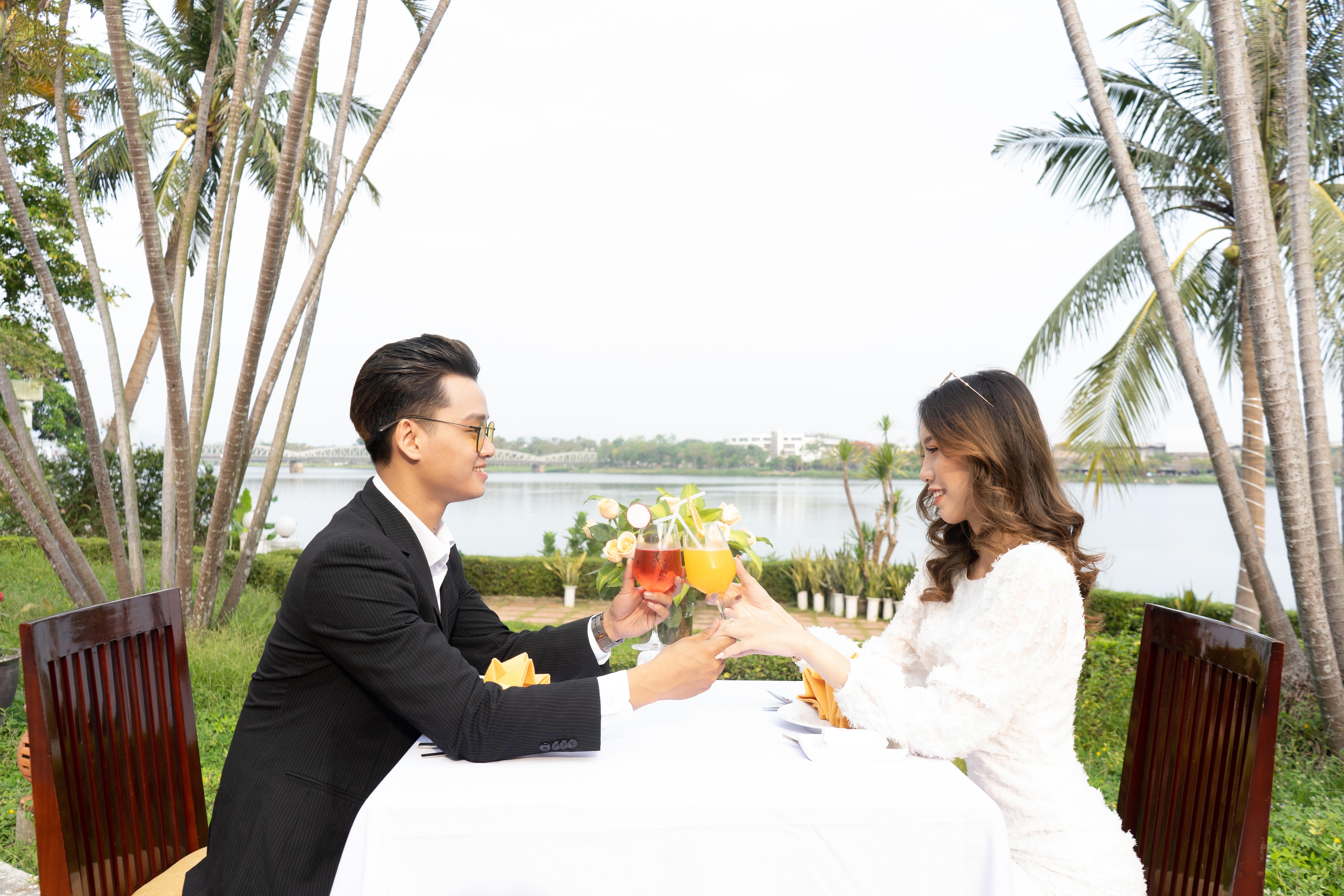 Century Riverside Hotel Hué Eksteriør billede