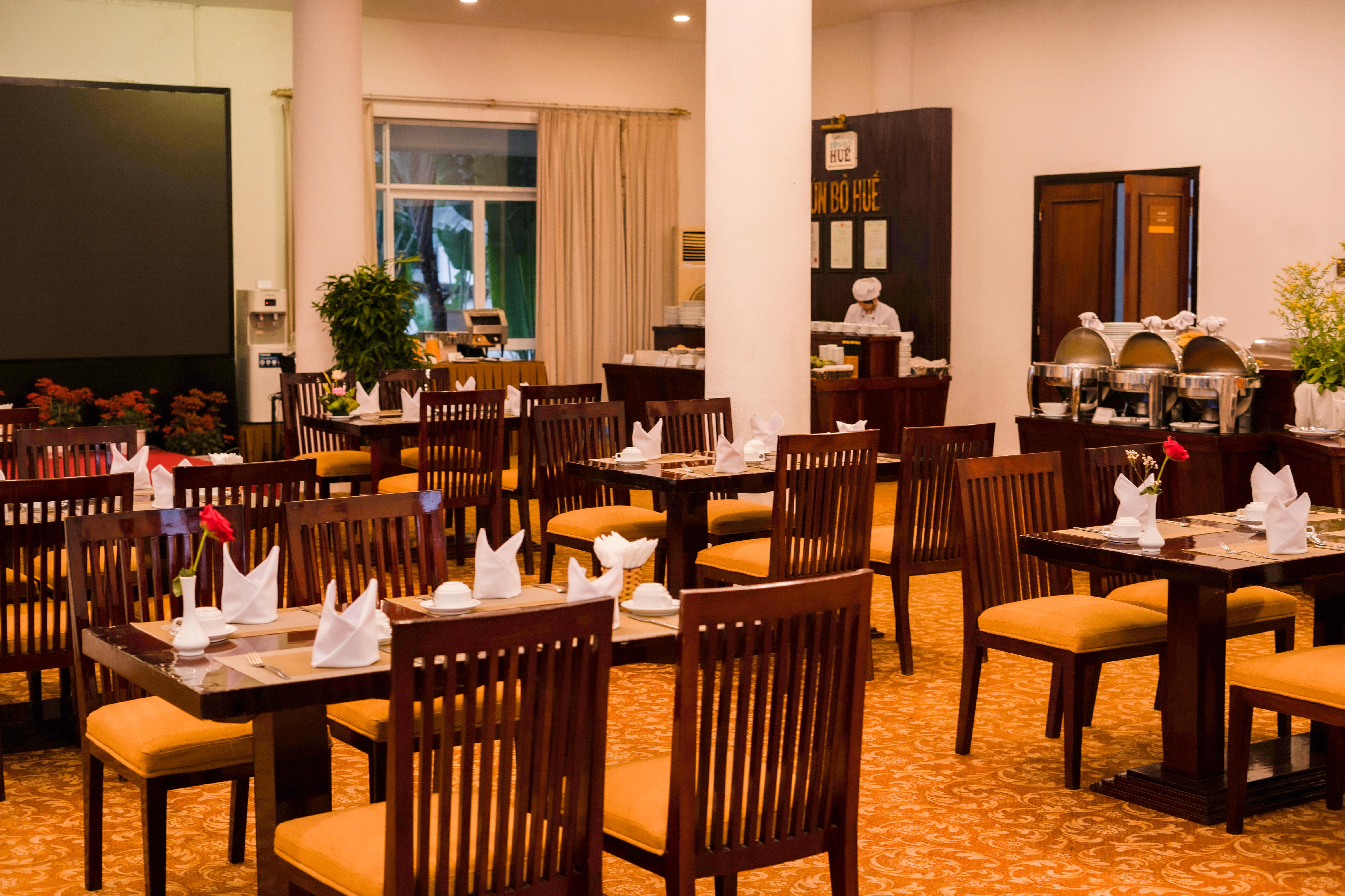 Century Riverside Hotel Hué Eksteriør billede